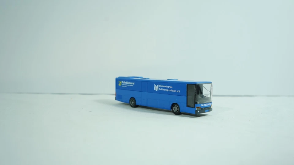 Rietze Models 1/87 HO Setra 315 UL Fahrbucherei Bus Item 61340 NEW B51 - Image 2 of 4