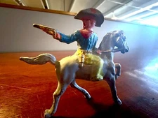 Vintage Cowboy Mounted on Horse Pistol Pointing Back Cast Lead Dime Store Toy NM