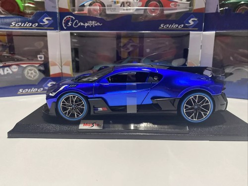 Maisto 1:18 Scale - Bugatti Divo - Blue - Diecast Model Car! RARE - Picture 2 of 6