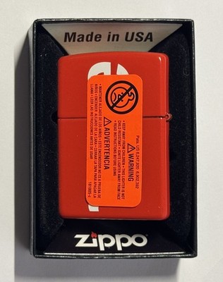 Brand NEW SUPREME x Zippo Lighter RED Box Logo SS18 99ACA53
