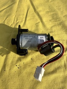 Elektromotor 24 V DC Fahrmotor Antrieb rechts  Mähroboter Robomow City 110