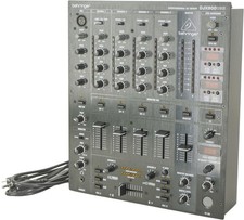 Behringer DJX900USB Pro Mixer ISSUE