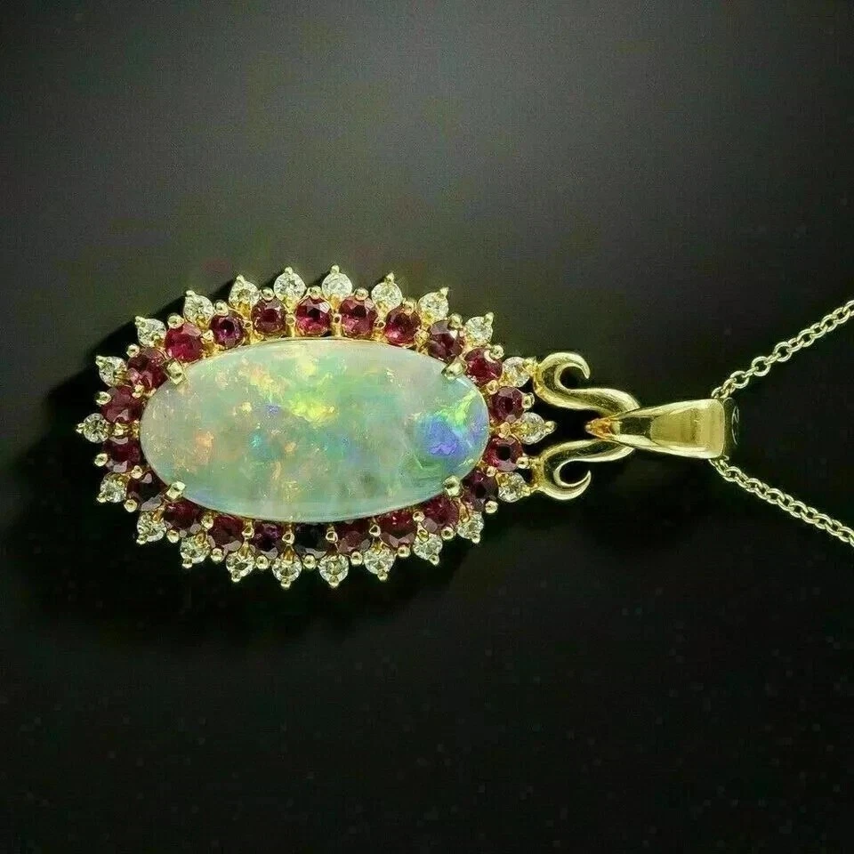 Colgante con halo de rubí rojo y ópalo de fuego de corte ovalado de 3 quilates enchapado en oro amarillo de 14 quilates cadena gratis Foto 3 de 4