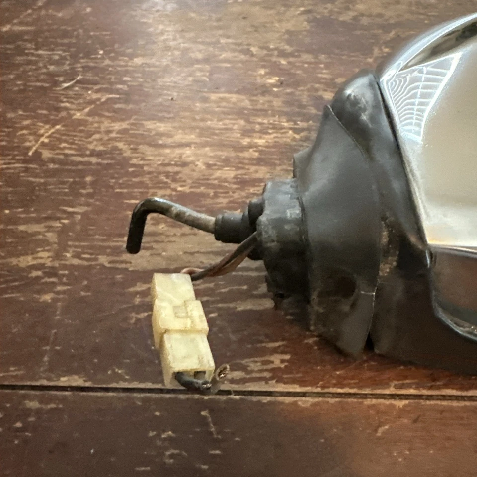 Espejo retrovisor lateral izquierdo cromado OEM MERCEDES-BENZ 560SL 380SL 1972-1988. U Foto 2 de 4