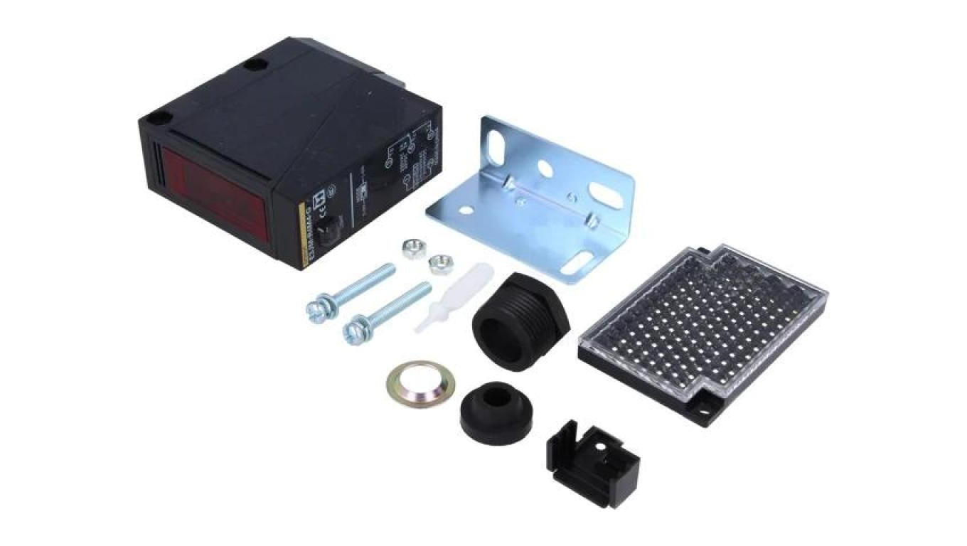 E3JM-R4M4G Photoelectric sensor with a range of 0÷4m SPDT DARK-ON,LIGHT- /T2UK