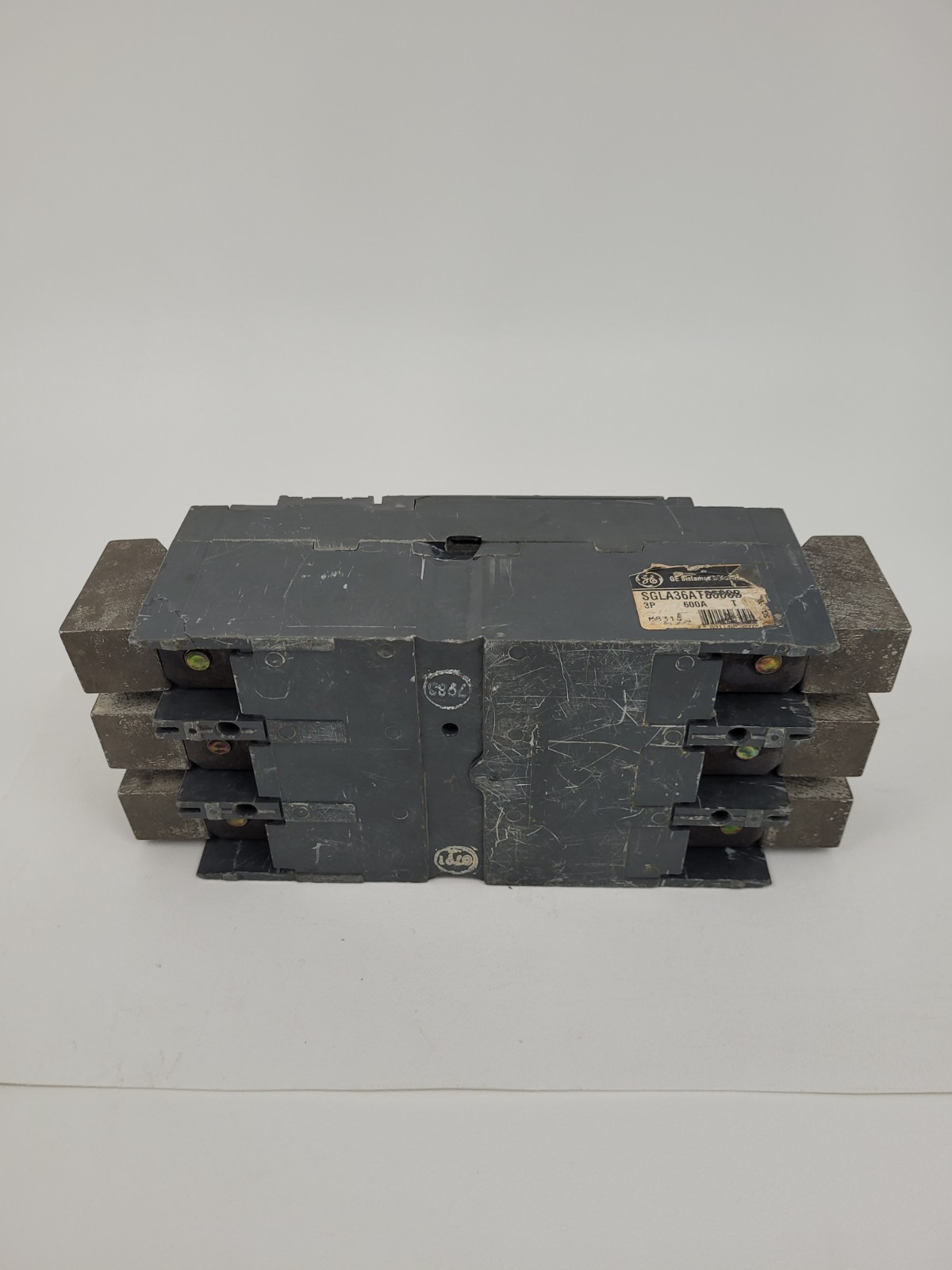 SGLA36AT0600 GE 600 Amp Max Circuit Breaker w/ 600A SRPG600A600 Plug ...