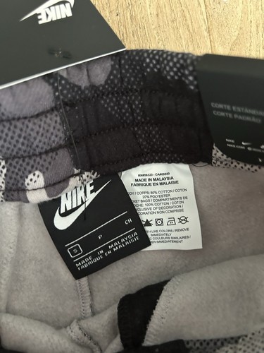 Nike Boys Camo Print Fleece Jogger Sweatpants Black & Gray NWT Size Small - Picture 8 of 8