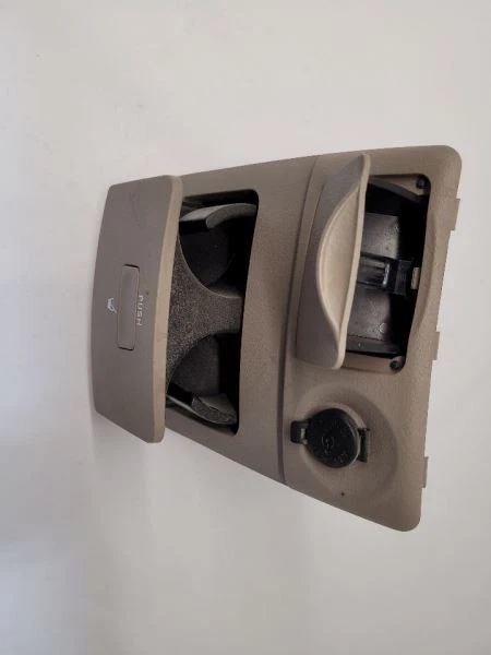 Consola KIA SORENTO 2007-2009 PORTAVASOS TRASERO BRONCEADO Foto 4 de 4