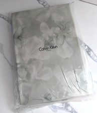Calvin Klein Home Queen Duvet Cover Mercury Flower Spring