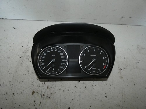 Kombiinstrument BMW E90 Limousine BJ 2009 Tacho Benzin 130 tkm 9187058-02