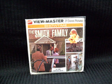 THE SMITH FAMILY / VIEW-MASTER REELS WITH BOOKLET