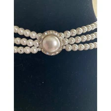 Vintage Multi-strand Faux Peral Necklace, elegant Costume jewelry