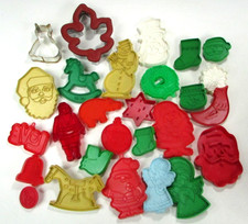 Large Set of 25 Vintage Cookie Cutters USA Red Plastic Christmas  More