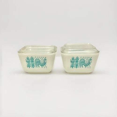 2 Pyrex Turquoise Amish Butterprint Refrigerator Dish 501 w/ Lid 1 1/2 Cup EUC