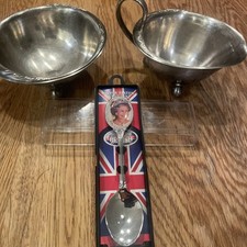 Milch + Zuckerkanne Set WMF + Zuckerlöffel NEU Queen Elizabeth Silver Plated