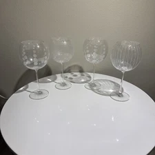 Set of 8 Mikasa Cheers Balloon Goblet Wine Glass, 24.5-Ounce,Transparent