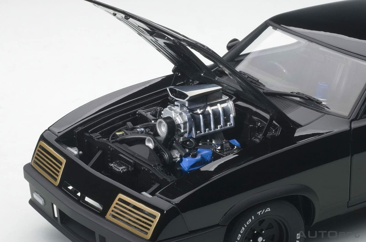 AUTOart 1/18 マッドマックス インターセプター ファルコン XB オートアート 1/18 フォード XB ファルコン チューンドVer