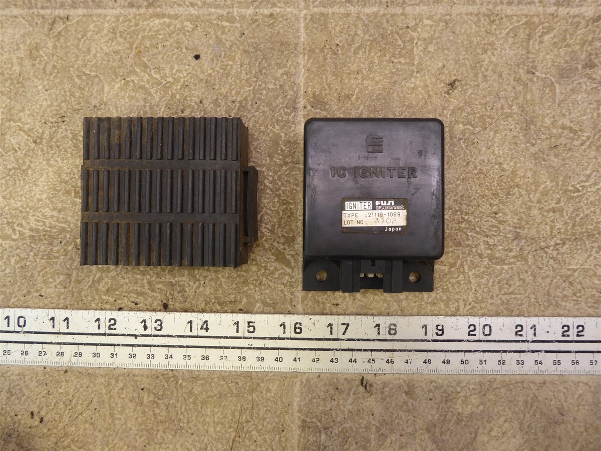 1984 Kawasaki ZX750A GPZ K377) CDI igniter ignition control unit