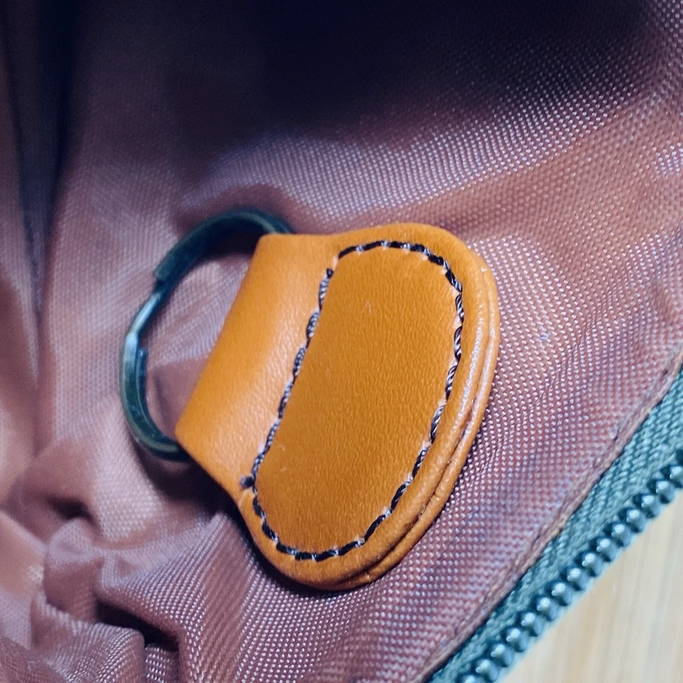 Maggib小号钱包带钥匙包内6英寸x4英寸x1英寸  — 第 4/4 张图片