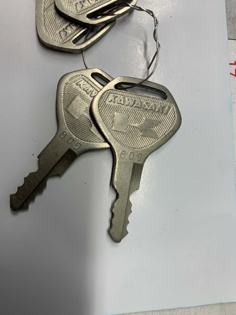 Kawasaki KZ Z1 Z1R H1 H2 Diamond Head Key # 809 NOS Ignition