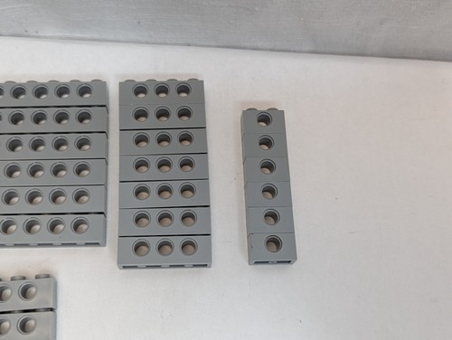 34x Lot: LEGO Light Bluish Gray Technic Brick with Holes, 1 x 16, 1 x 8, 1 x 6 - Picture 5 of 6