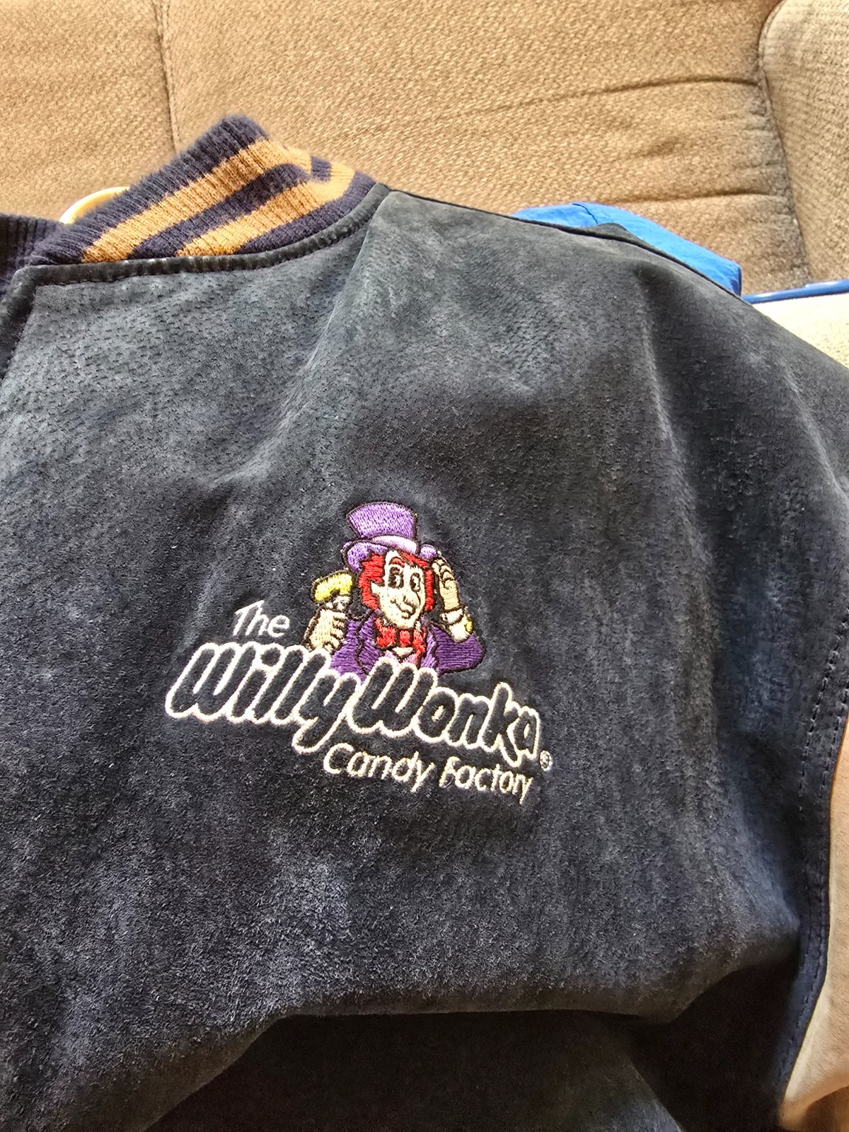 collectable willy wanka jacket - image 2