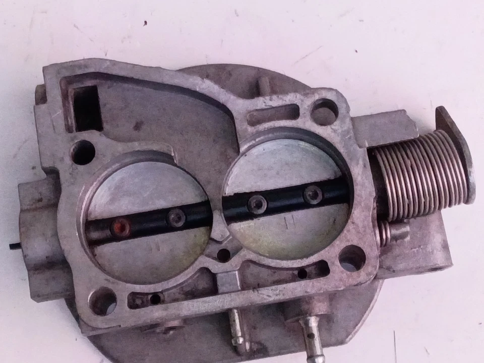 OEM 53051808 53051808AB Throttle Body EFI Valve for Holley 12R-15045B - Image 2 of 4