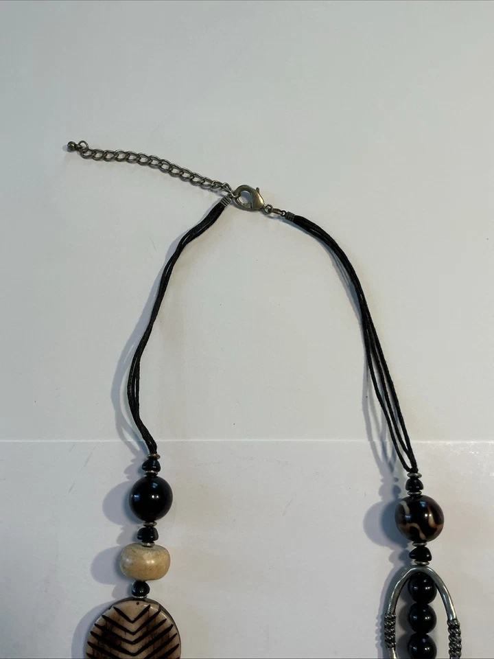 Chunky Black Gray Brown Silver Shell Bead Stone Necklace Long - Image 4 of 4