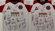 Sheffield United Away Shirt signed by 2004-05 Squad inc. Kenny, Bromby & Sharp