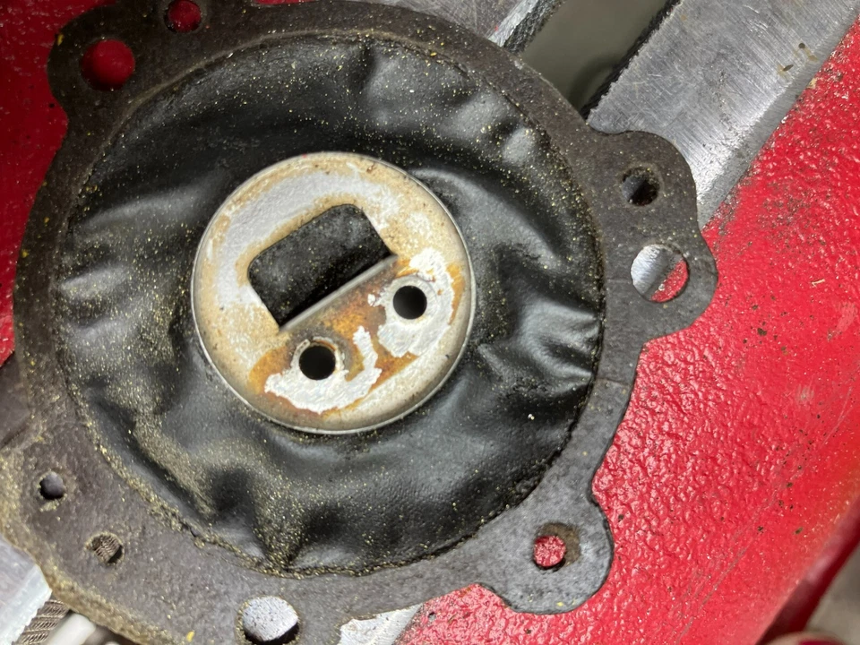 MCCULLOCH #19164 3-25, kit de diafragma de medición de combustible Foto 4 de 4