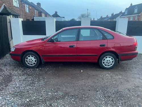 Toyota Carina 1.6 Auto  - Picture 4 of 7