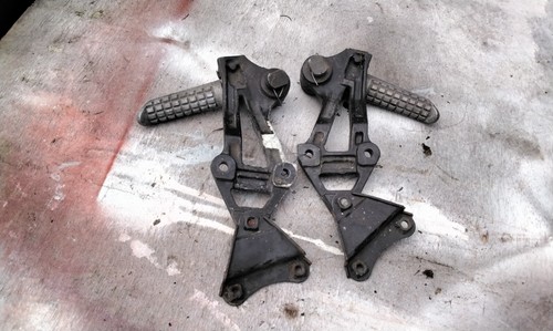 Kawasaki ZZR1100 Rear Footpegs - Picture 2 of 2
