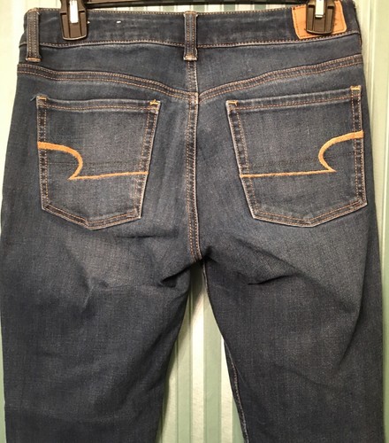 Pantalones de mezclilla para mujer American Eagle talla 4 regular súper elásticos 26x28 - Imagen 4 de 10