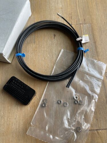 OMRON E32-TC200A PHOTOELECTRIC SWITCH NEW - Picture 3 of 7