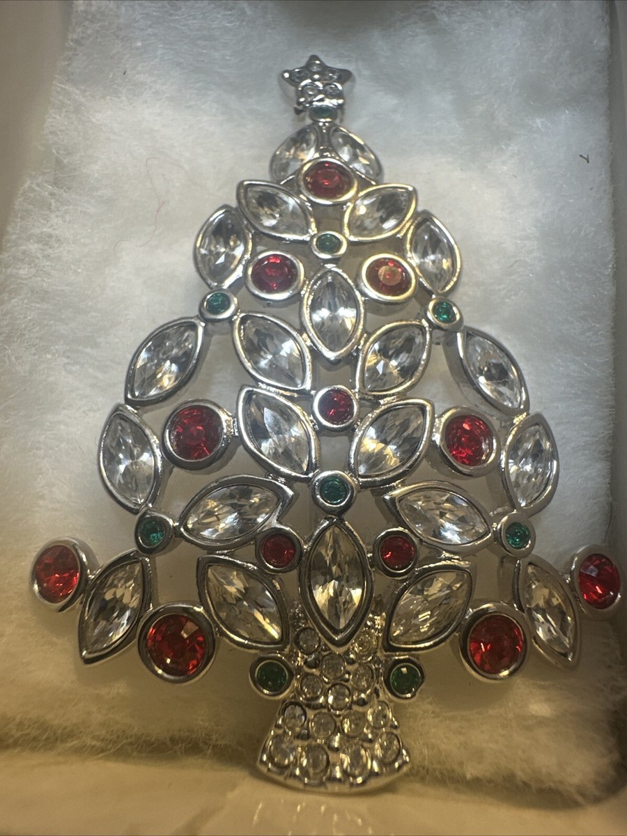 Swarovski クリスマスオーナメント 2002 Swarovski Signed Crystal 2002 Christmas Tree Pin Brooch Crystal