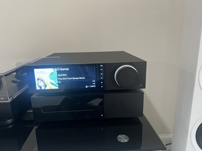Cambridge Evo 150 All-in-one Player And Evo CD  Transport ( Combo ) 