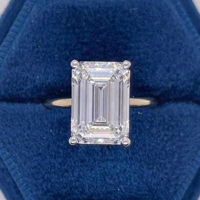 TWO TONE 5 Ct E Color VVS2 Clarity IGI Certified Emerald Cut Lab Grown Diamond