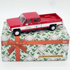 IXO - '76 GMC Sierra K2500 Truck -1:64 Christmas Tree Farm (Limited Edition)