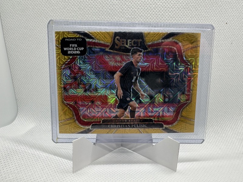 2025-2026 Panini Select USA Soccer Gold Mojo Prizm Christian Pulisic /10