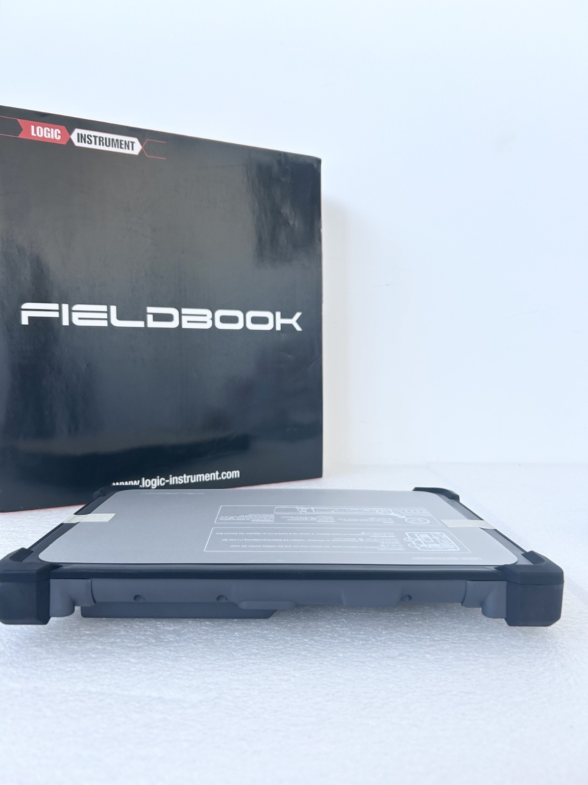 Tablette LOGIC INSTRUMENT Fieldbook I1 pour diagnostic de chantier
