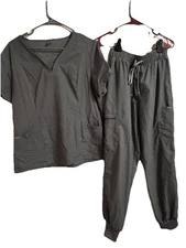 NiaaHinn Women's Heather Gray Scrub Top And Bottom Set Size M With Pockets