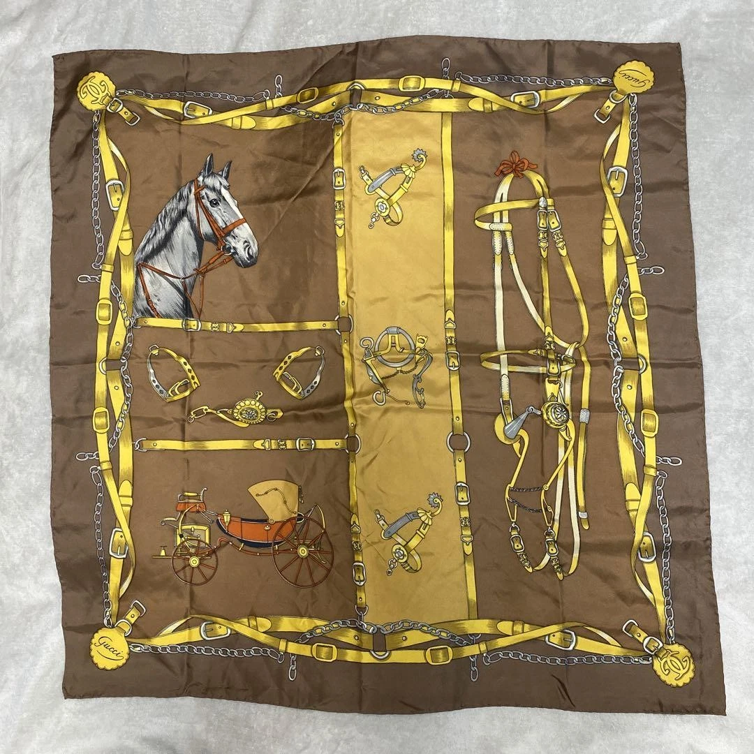 Grande écharpe Gucci Horsebit motif harnais calèche soie 100