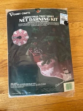Vogart Crafts Christmas Tree Skirt Net Darning Kit 38" NIP