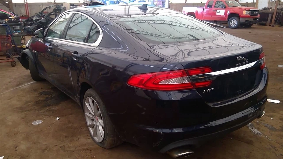 (LOCAL PICKUP ONLY) Roof Glass Fits 09-15 XF 6698929 - Image 3 of 4