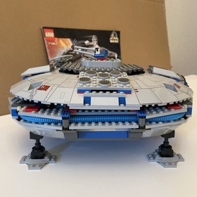 LEGO Star Wars: Millenium Falcon 7190 Near Complete with Manual, No Box READ
