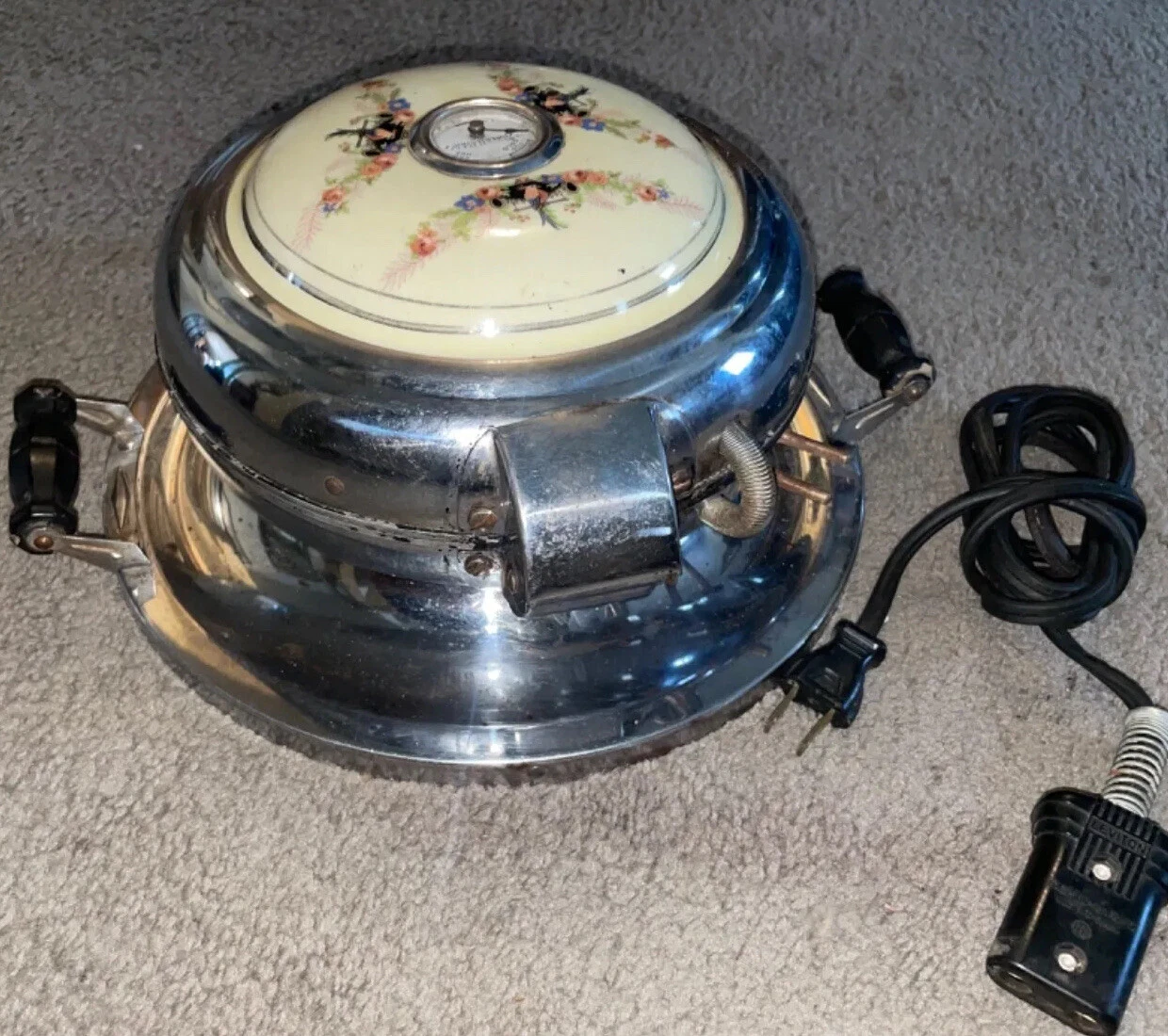 Vintage Super Lectric Waffle Maker Super Lectric Corp.