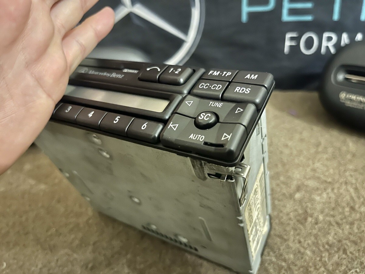 Mercedes Exquisit Becker BE1690 Radio W201 W202 W124 E500 W126