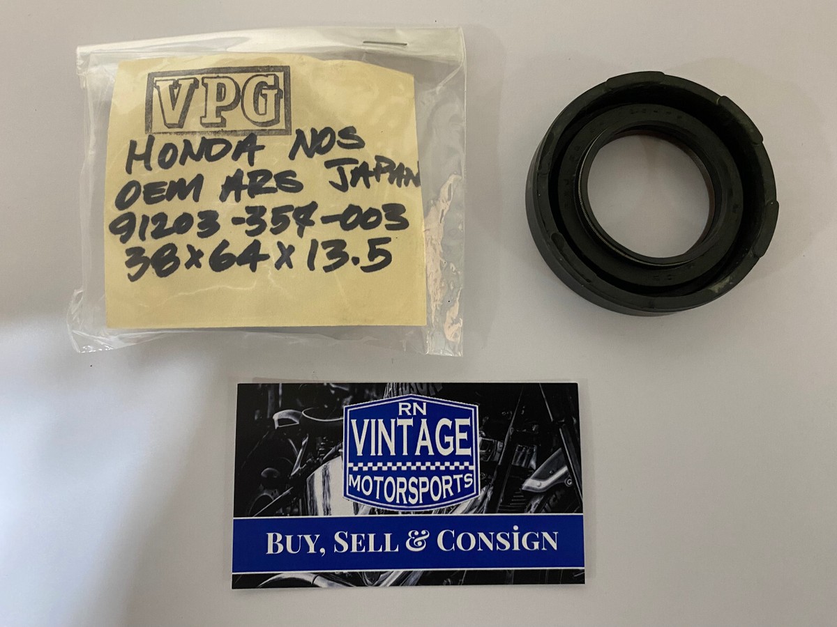 NOS Honda 75-76 CR250 1976 MR250 1975-76 MT250 Oil Seal Part