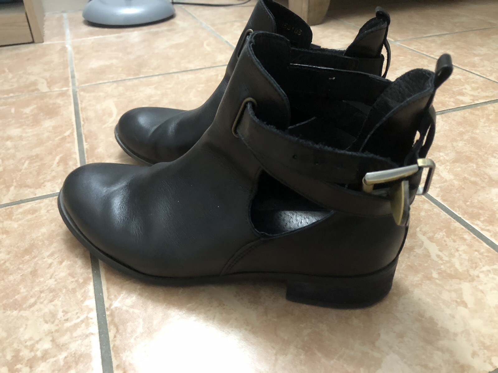 womens black leather ankle boots size 