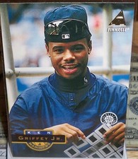 1994 Pinnacle Baseball Card Of Ken Griffey Jr #100